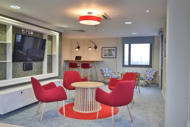 Gold En Suite at iQ Astor House, 163 Notte Street, City Centre, Plymouth, PL12AQ - Image 2